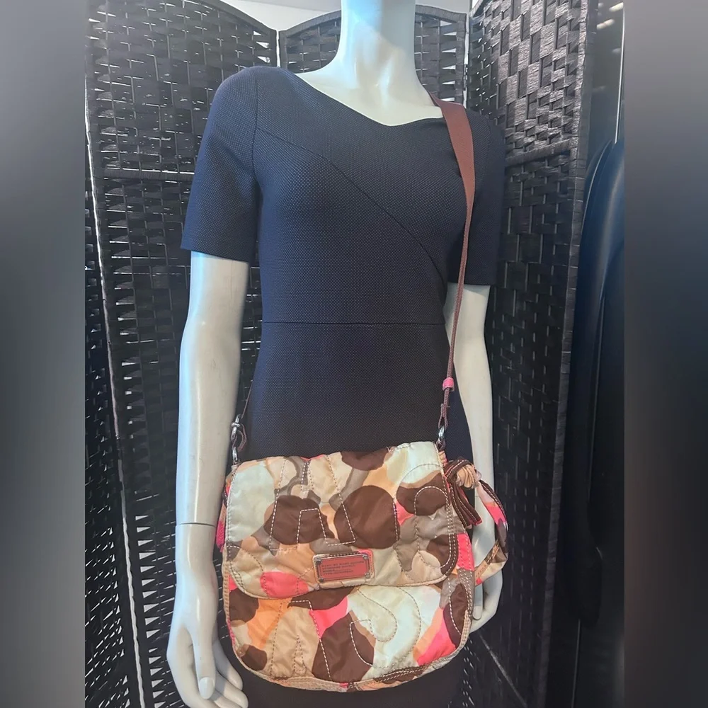 Marc by Marc Jacobs Ukita peach brown camo adjustable Crossbody shoulder bag - Picture 5 of 13